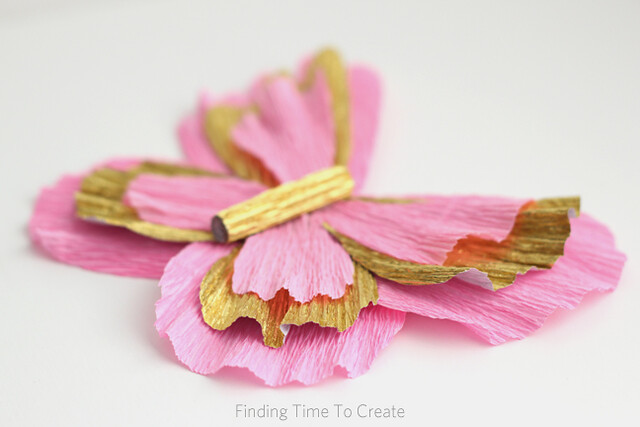 Italian Crepe Paper butterfly - detail, Tutorial on my blog…